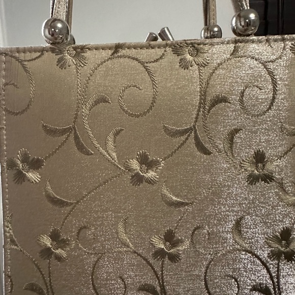 2-Way Bag/Purse Embroidered - Picture 3 of 12